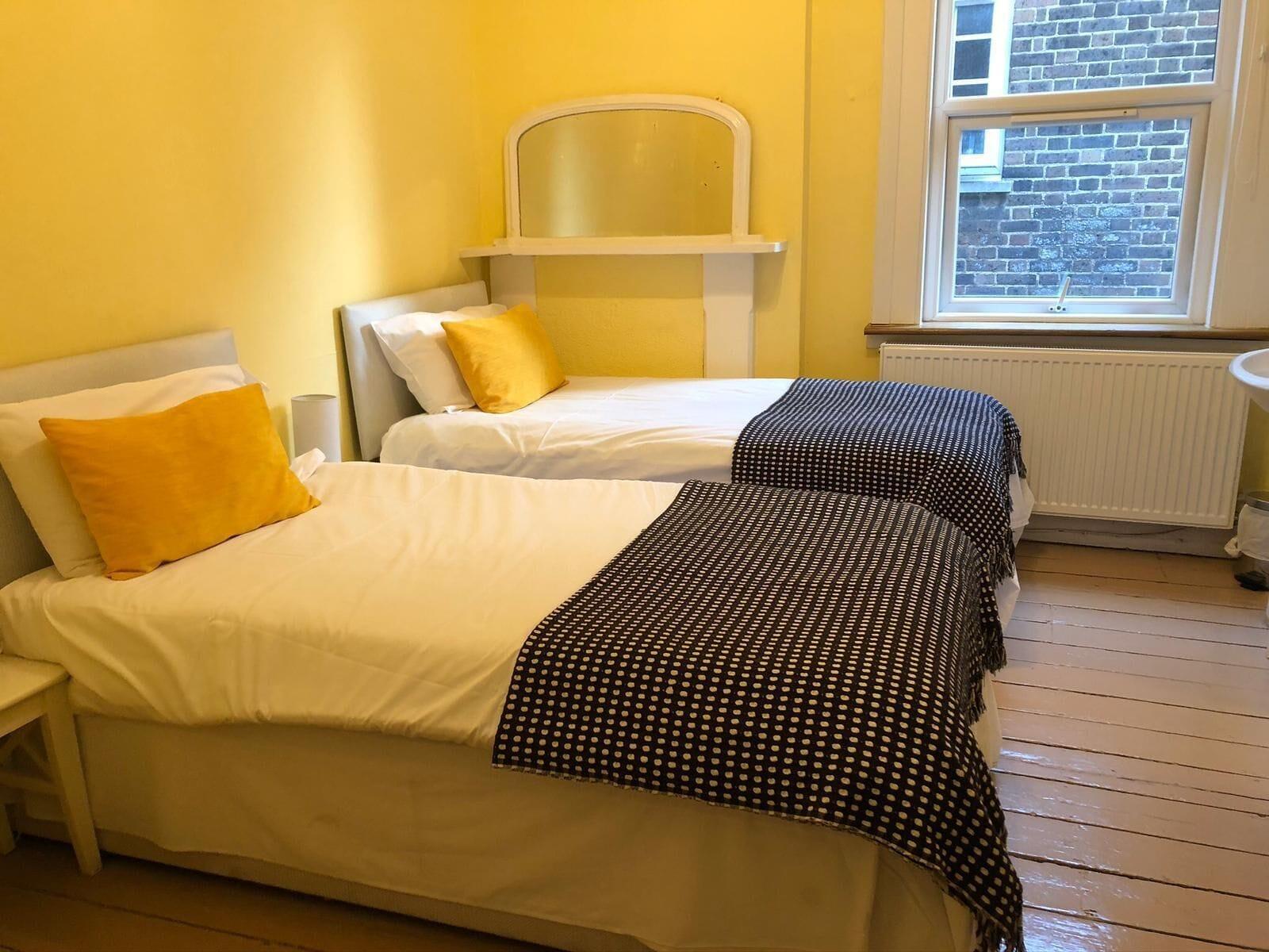 Caspian Hotel London Exterior photo