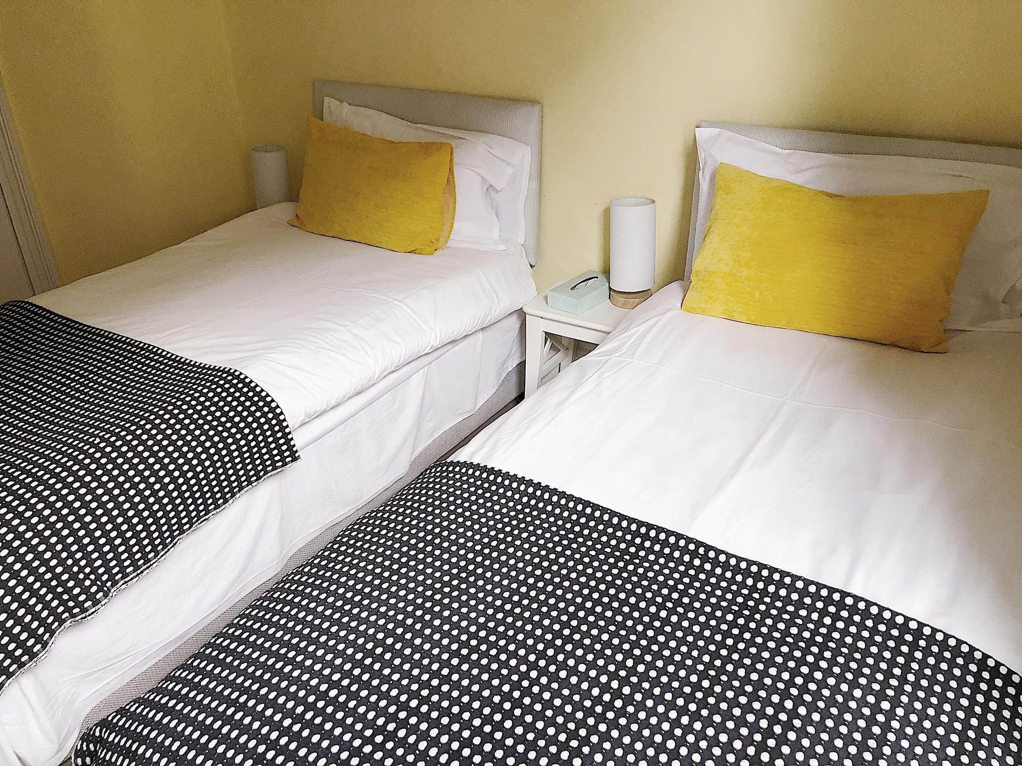 Caspian Hotel London Exterior photo