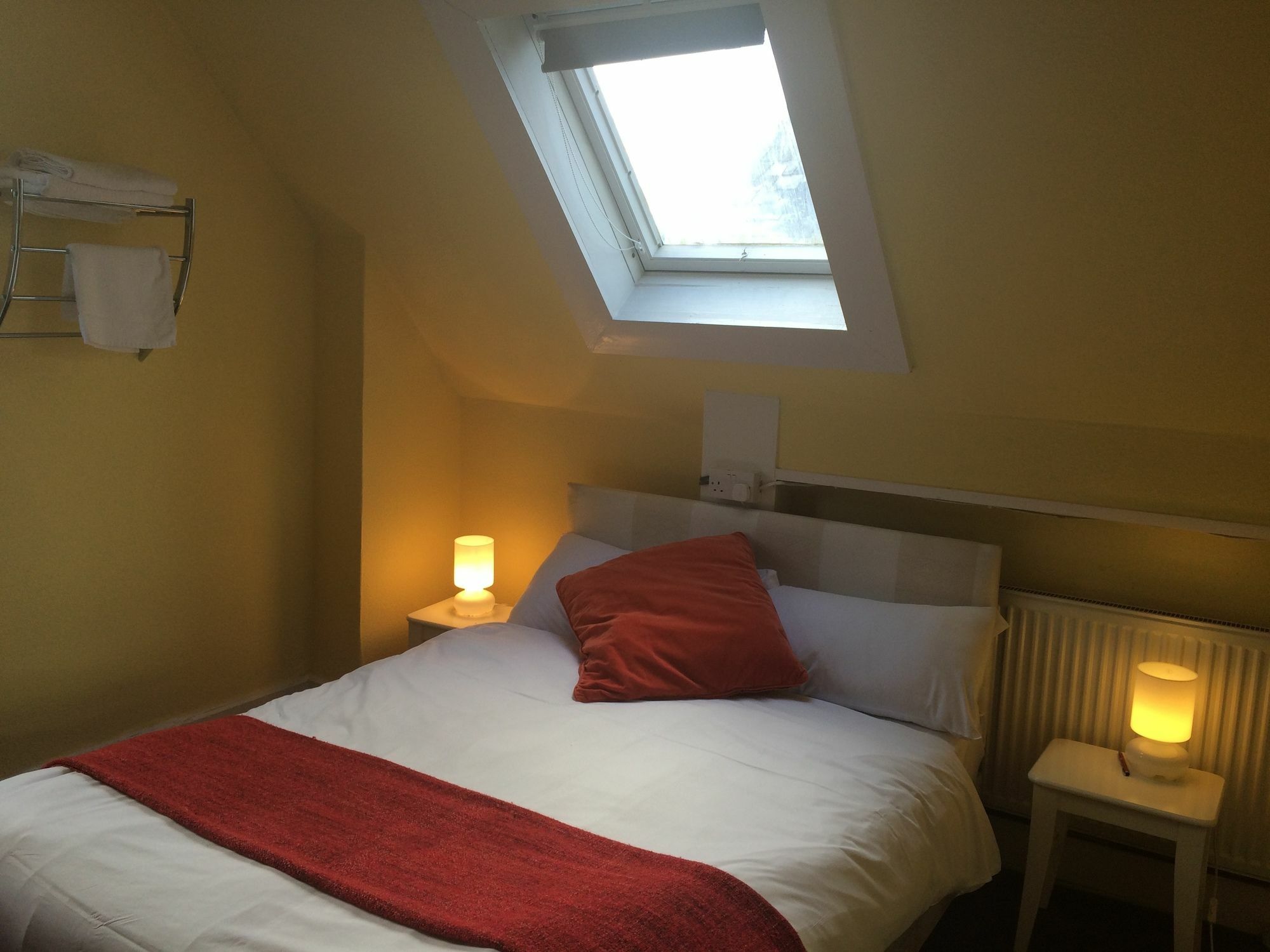 Caspian Hotel London Exterior photo